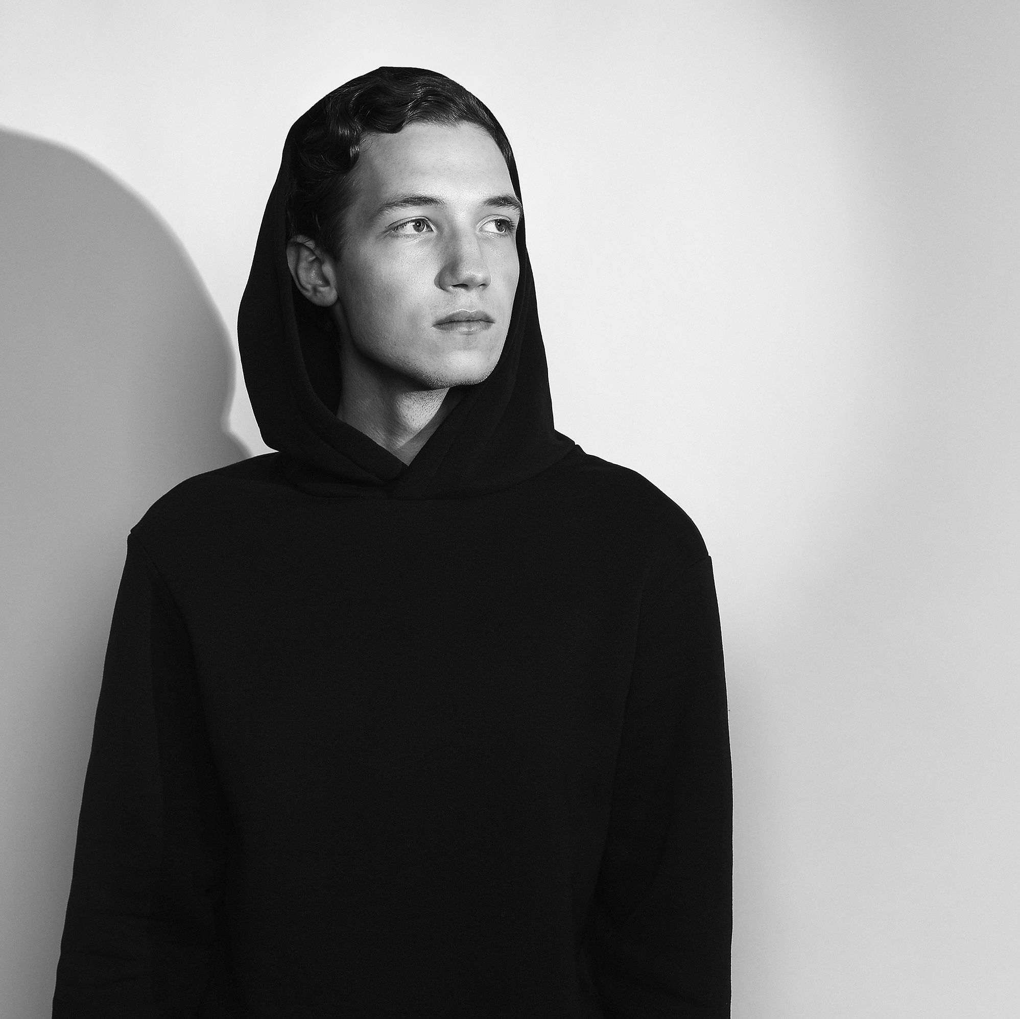 Адам Арутюнов